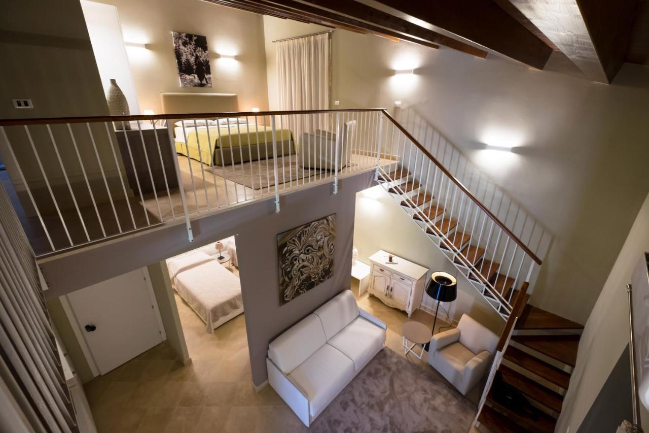 Domus Hyblaea Resort ปาลัซโซ อาเกรอิเด ภายนอก รูปภาพ
